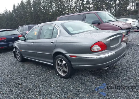 2003 Jaguar X-Type 2.5 from USA, damaged, VIN SAJEA51D53XD43386